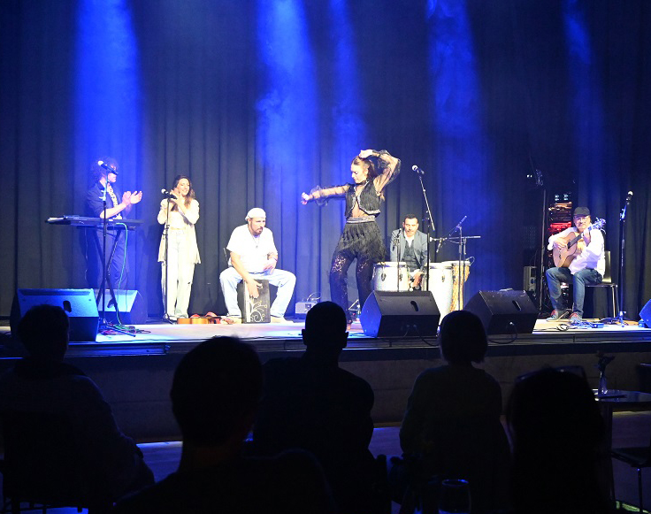 Charly Gitanos Flamenco Reborn Show mit Tänzerin